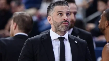 Beşiktaş Koçu Dusan Alimpijevic: ‘Fenerbahçe Beko’yu Yenmek Zorlu Bir Görevdi’