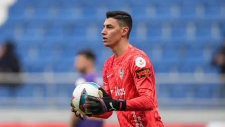 Galatasaray’dan kaleye takviye! Berke Özer ile 4 yıllık anlaşma iddiası