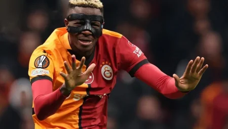 Victor Osimhen’in transferinde belirsizlik! Napoli’den kritik açıklama