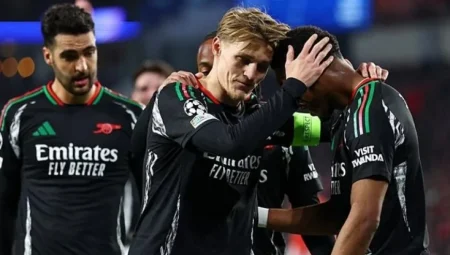 Arsenal, Şampiyonlar Ligi’nde PSV’yi 7-1’le geçerek tarih yazdı!