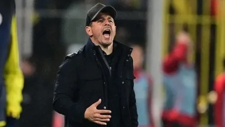 Emre Belözoğlu’nun Fenerbahçe maçı öncesi soyunma odası görüntüleri sosyal medyada büyük ilgi gördü