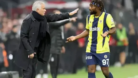 Saint-Maximin’den Mourinho’ya sert gönderme: ‘Yalan çiçek verir ama…’