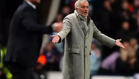 Jose Mourinho’dan Hakem ve VAR Tepkisi: ‘Hayallerimizi Kaybettik’