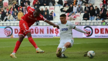 Süper Lig’de kırmızı kart rekoru Sivasspor’un: Tek başına 12 takımı geride bıraktı