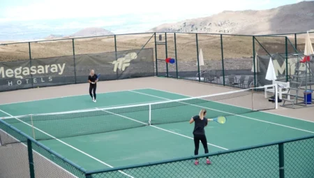 Dünya Tenis Turu ikinci kez Erciyes’te başladı, 50 ülkeden 300 sporcu mücadele edecek